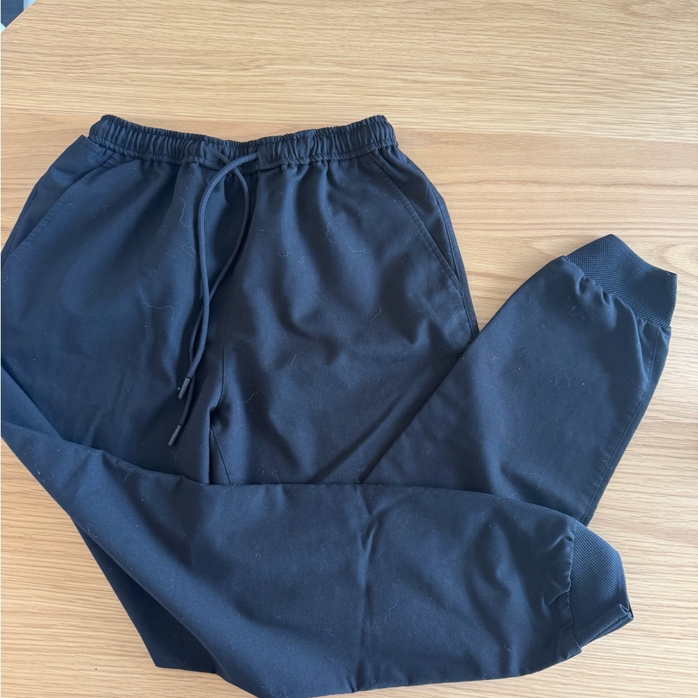 L’Atelier Women's Black Scrub Set (S) - Picture 6 of 11